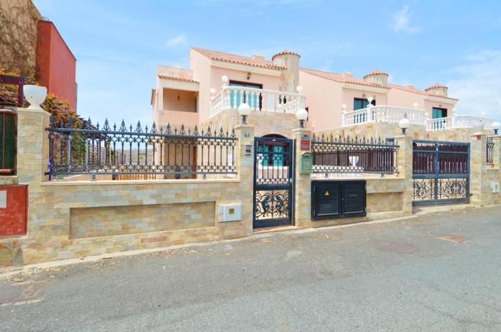 Chalet en venta en San Bartolomé de Tirajana, Sonnenland photo 0