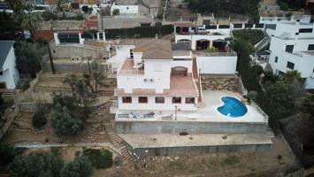 Chalet en venta en Santa Susanna, URB. CAN TORRENT - ALT MARESME photo 0