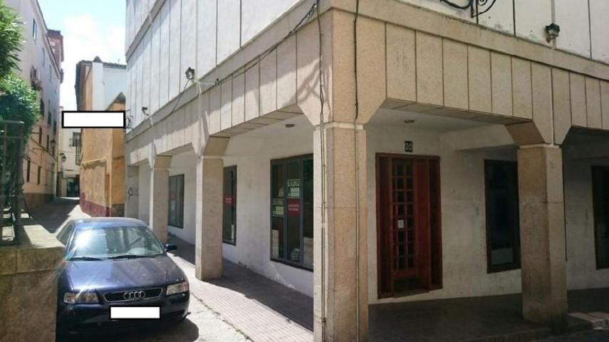 Local comercial en venta en Plasencia, CENTRO photo 0