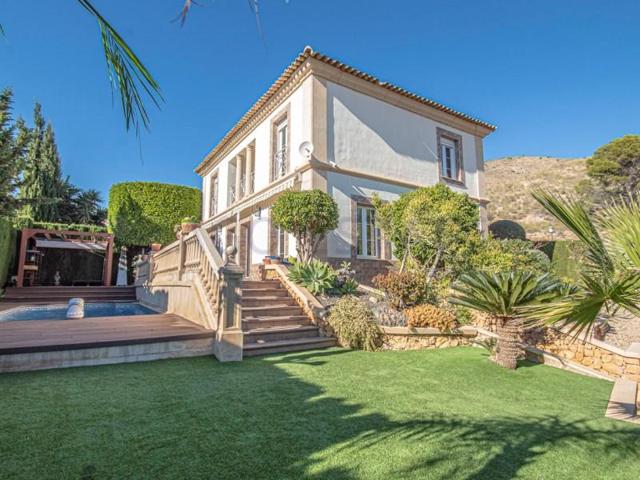 Chalet en venta en Finestrat photo 0