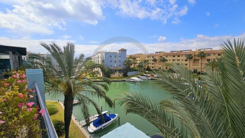 Aticos en venta en Sotogrande, Sotogrande Marina photo 0