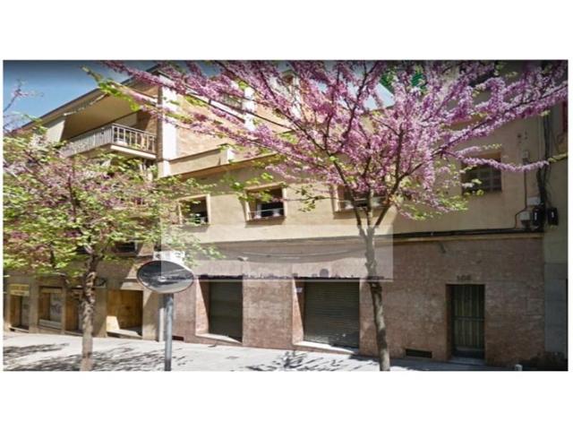 Edificio en venta en Barcelona photo 0
