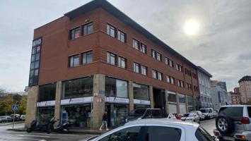 Local comercial en venta en Santander, General-davila photo 0