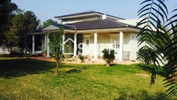 Casa en venta en Picassent photo 0