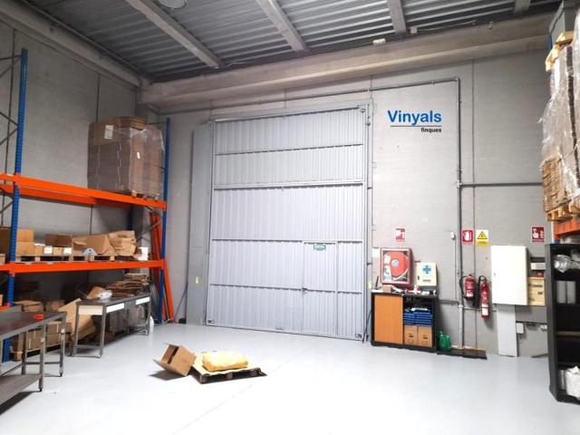 Nave industrial en venta en Cabrils, Cal Estrany photo 0