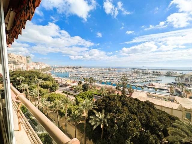 Piso en venta en Alicante, Avenida de Ramón y Cajal, 03003 photo 0