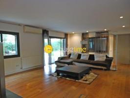 Casa en venta en Cabrera de Mar photo 0