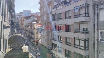 Edificio en venta en Vigo, Centro Urbano photo 0