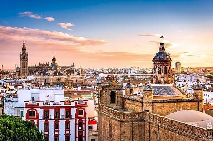 Edificio en venta en Sevilla, Centro Ciudad photo 0