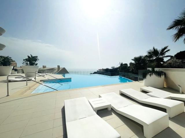 Aticos en venta en Benalmádena photo 0