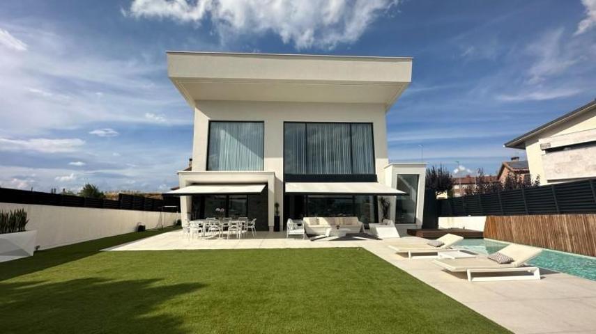 Chalet en venta en Golmayo, Urb. Camaretas photo 0