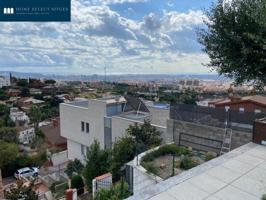 Casa en venta en Esplugues de Llobregat, La Miranda - Ciutat Diagonal photo 0