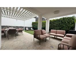 Apartamento en venta en Adeje photo 0