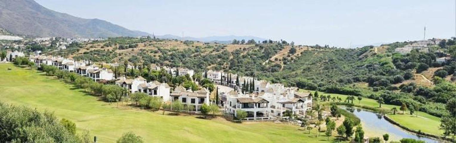 Chalet en venta en Estepona, Costa Del Sol photo 0