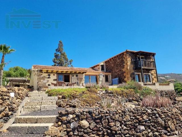 Casa con terreno en venta en Arona photo 0