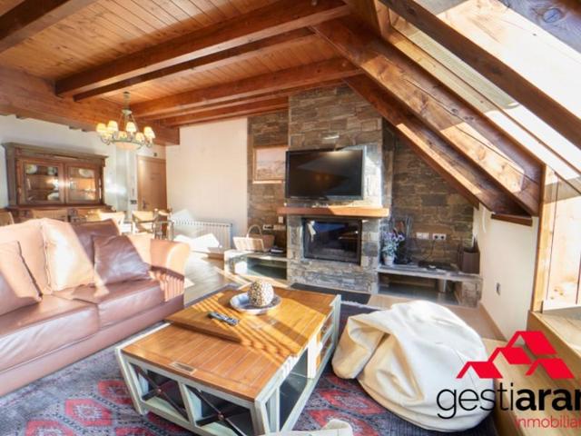 Duplex en venta en Naut Aran photo 0