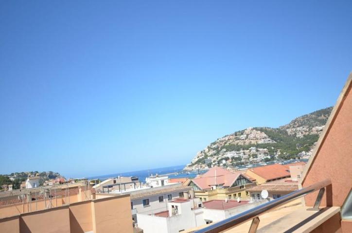 Aticos en venta en Andratx, Puerto De Andratx photo 0