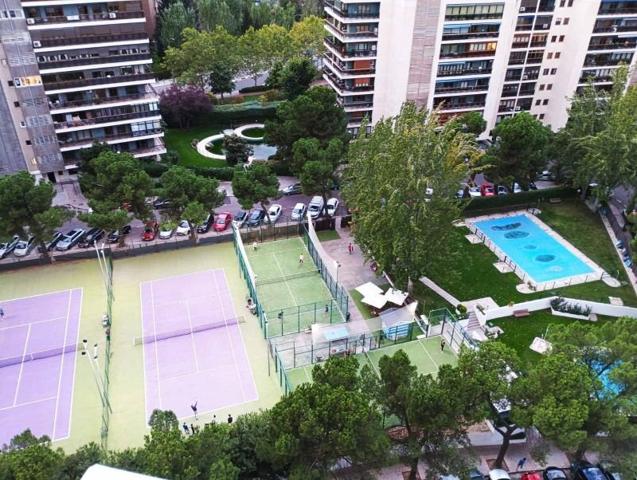 Piso en venta en Madrid, PINAR DE CHAMARTIN photo 0
