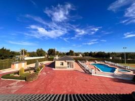 Chalet en venta en Elche, Maitino-Perleta photo 0