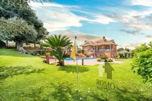 Chalet en venta en Canovelles, Can Duran photo 0