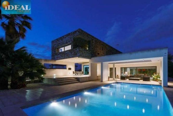 Casa en venta en Gójar, Gojar photo 0