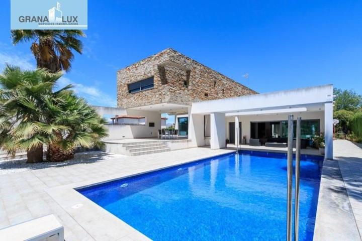 Casa en venta en Gójar, Gojar photo 0