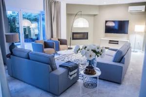 Casa en venta en Alfaz del Pi, Albir photo 0