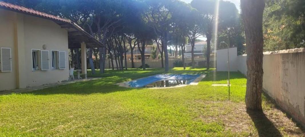 Chalet en venta en Chiclana de la Frontera, Costa de sancti petri photo 0