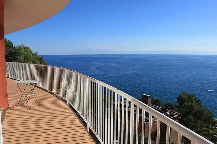 Chalet en venta en Blanes, Cala Sant Francesc photo 0