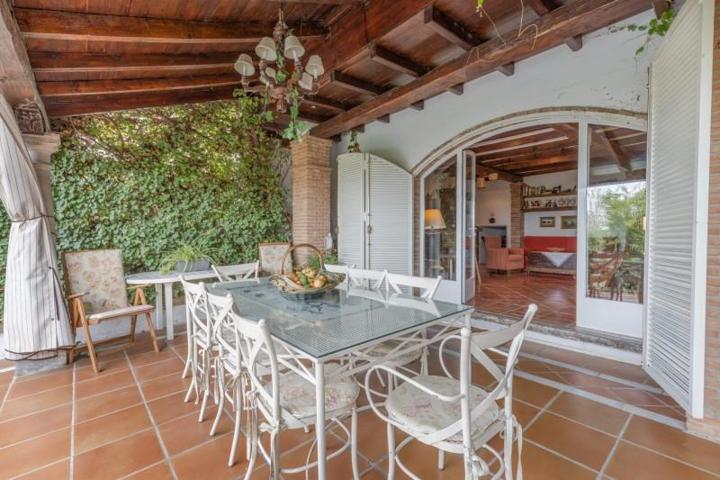 Casa en venta en Granada, El serrallo photo 0