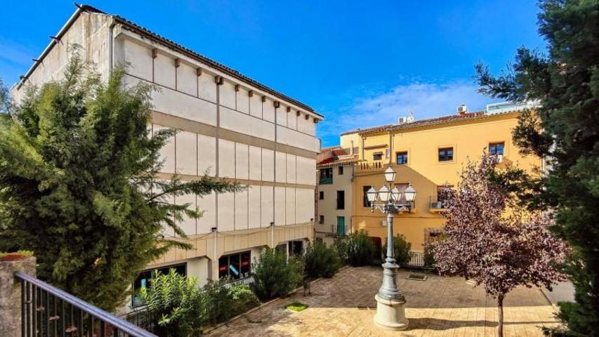 Local comercial en venta en Plasencia, Centro photo 0