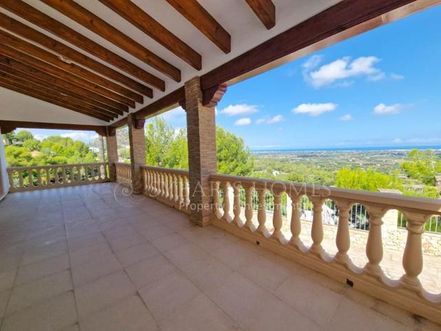 Chalet en venta en Pedreguer photo 0