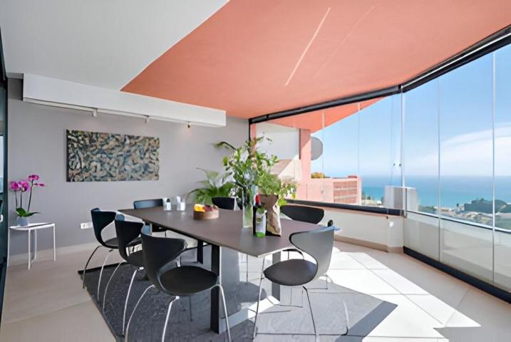 Apartamento en venta en Benalmádena, Benalmadena photo 0