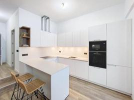 Casa en venta en Barcelona, Sagrada Familia photo 0