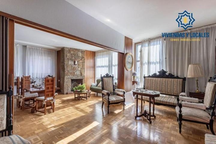 Piso en venta en Granada, Centro photo 0