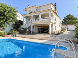 Chalet en venta en Sant Pere de Ribes, Mas d’en Serra photo 0