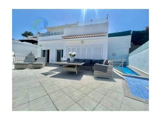 Chalet en venta en Adeje, Torviscas Centro photo 0