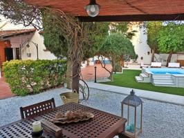 Casa en venta en Montgat photo 0