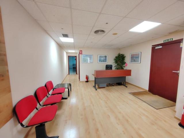 Oficina en venta en Barcelona, El Parc i la Llacuna del Poblenou photo 0