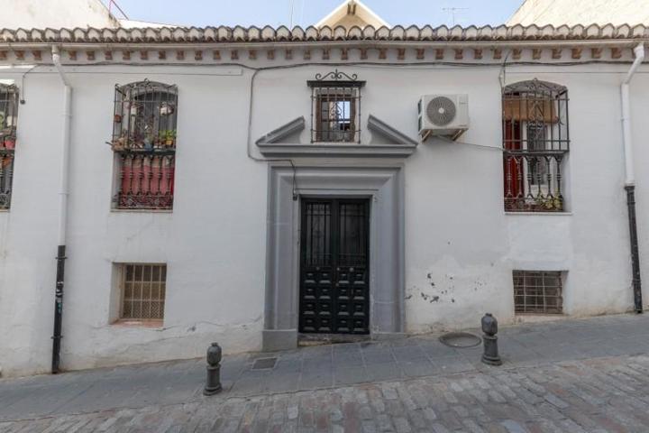 Edificio en venta en Granada, Paseo del salon photo 0