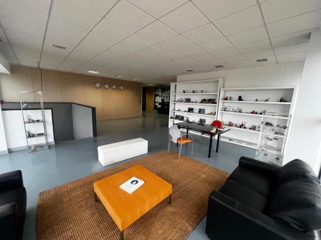 Nave industrial en venta en Elche, Poligono torrellano photo 0