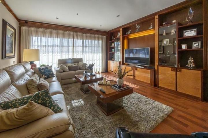 Casa en venta en Sabadell, Centre photo 0