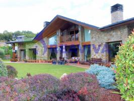 Casa con terreno en venta en Montferrer i Castellbò photo 0