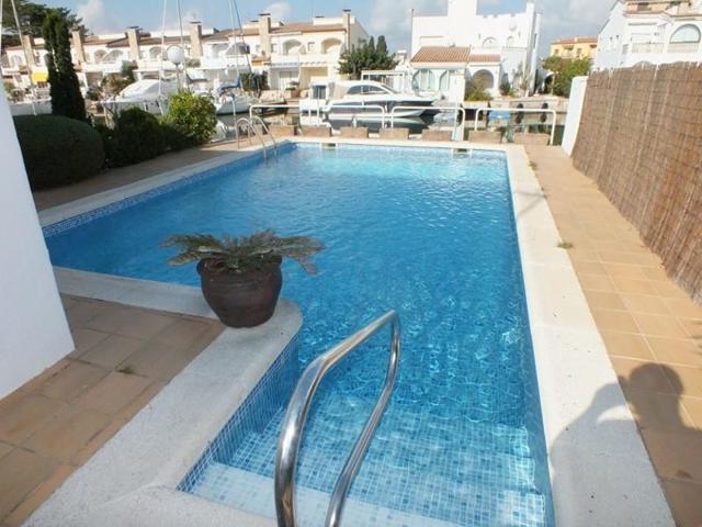 Casa en venta en Roses, Santa Margarida photo 0