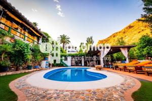 Casa con terreno en venta en Málaga, Málaga photo 0