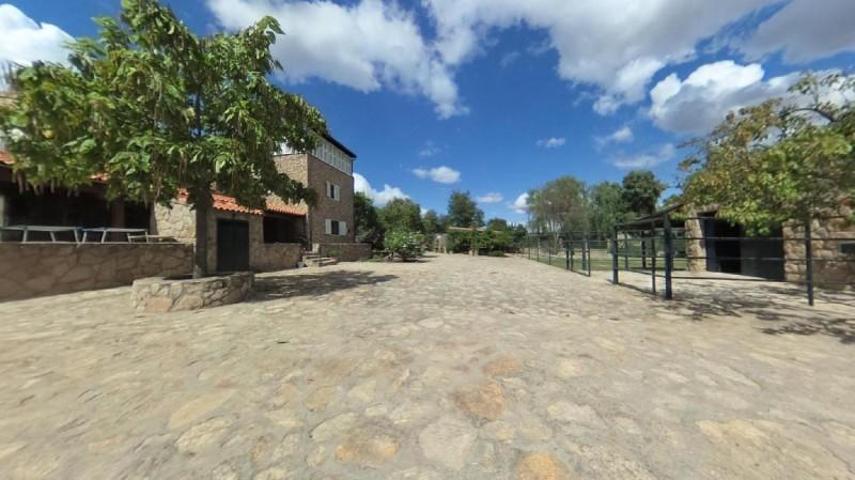 Chalet en venta en Espinoso del Rey, Toledo photo 0