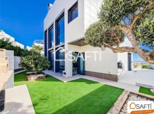 Casa en venta en San Miguel de Salinas photo 0