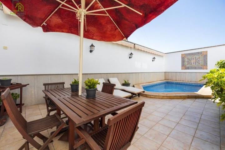 Chalet en venta en Granada, Beiro photo 0