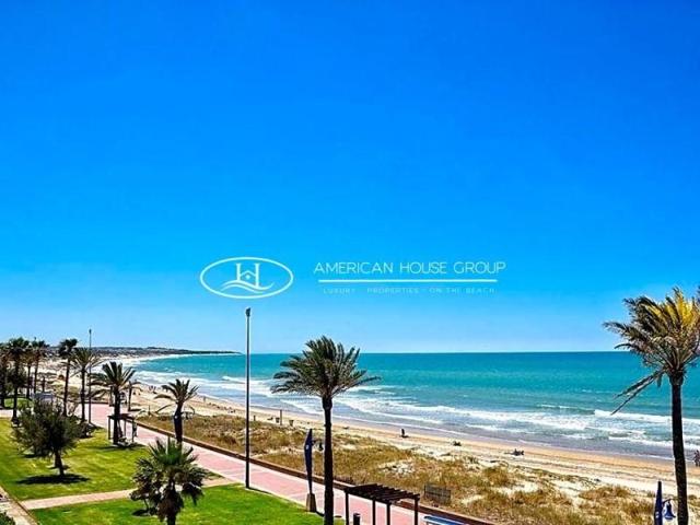 Terreno en venta en Chiclana de la Frontera, Playa de la Barrosa photo 0