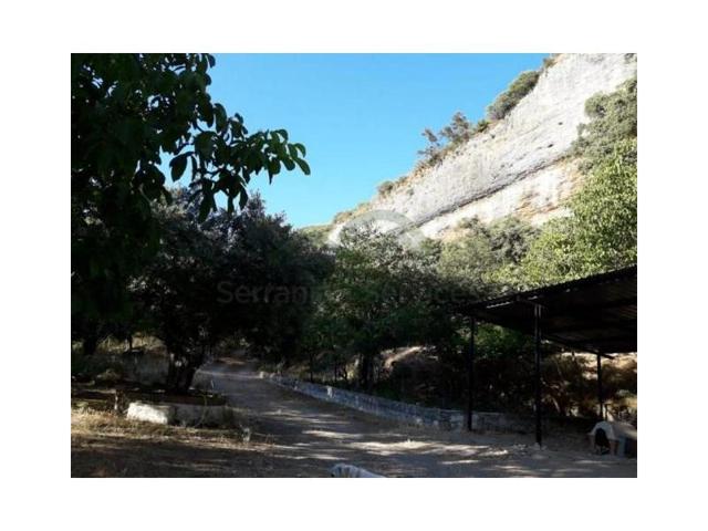 Casa con terreno en venta en Ronda photo 0